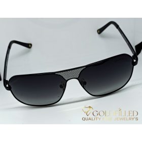 UV védelemmel ellátott napszemüveg 