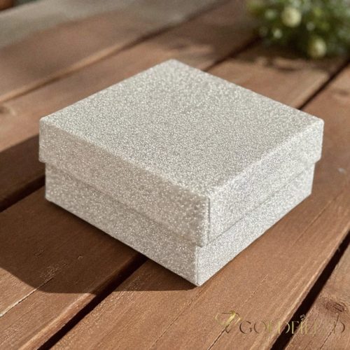 Ajándékdoboz (fülbevalóhoz, női nyaklánchoz, karkötőhöz) 10cm X 10cm